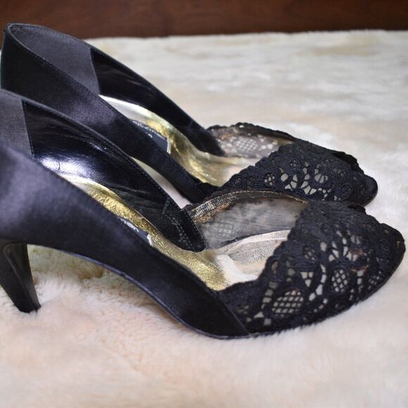 Stuart Weitzman VTG Black Satin Lace Open Toe Heels Size 8.5 Dress Shoe - Picture 8 of 11